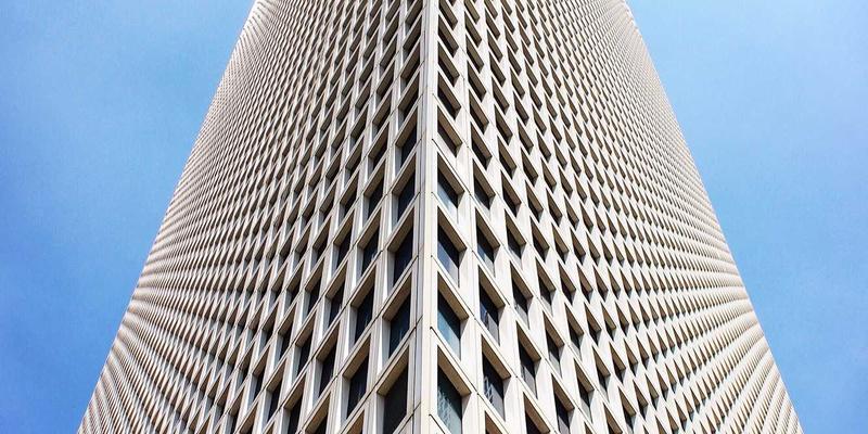 欧时明34：蒸汽波美学与未来主义在灯饰设计中的解构与重塑