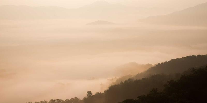 欧时明73:当蒸汽波美学照进现实,重新定义创意灯具的艺术表达