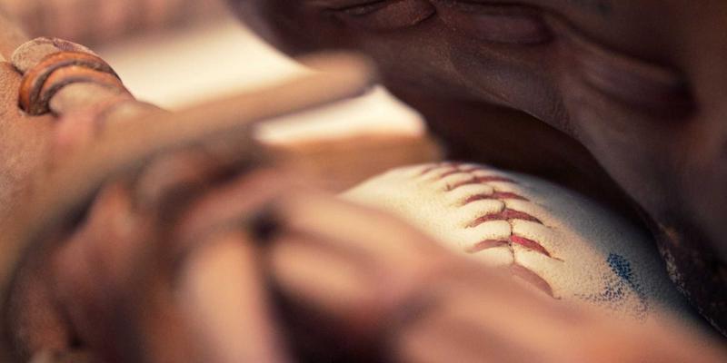 欧时明谈光污染治理：创意灯具与蒸汽波风格如何引领生态友好型社区智能照明实践